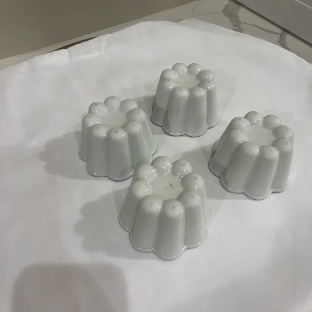 Vintage Fluted Jello/Flan Molds Set of 4 White Ceramic w Blue Rim